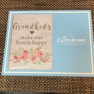 Orchroma Floral Grandkids Sign
Walls-Decorative